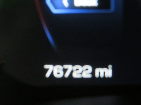 Used 2017 Cadillac Escalade Premium Luxury image 43