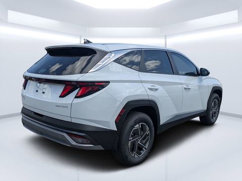 New 2026 Hyundai Tucson Blue SE AWD/4WD image 3