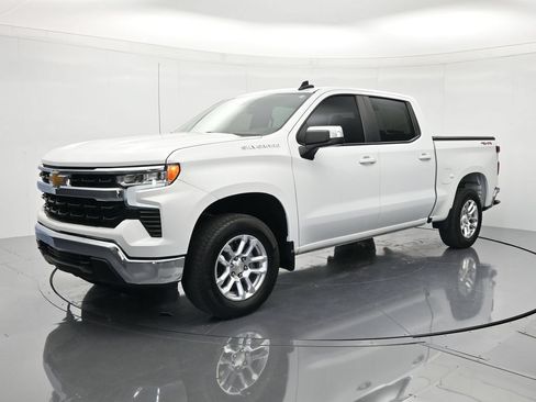 Used 2024 Chevrolet Silverado 1500 LT AWD/4WD image 1
