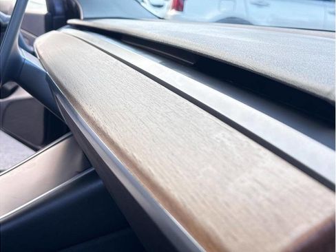 Used 2019 Tesla Model 3 Standard Range image 7