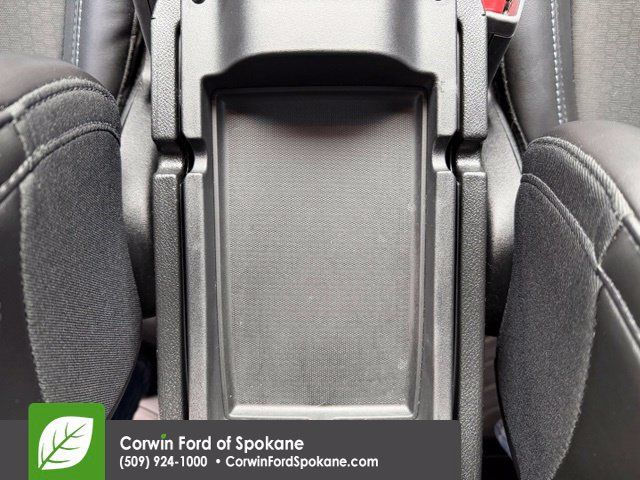 Used 2019 Jeep Cherokee Latitude Plus FWD image 32