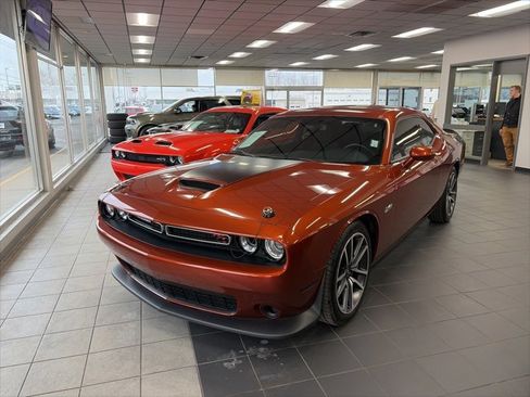 Used 2023 Dodge Challenger R/T image 1