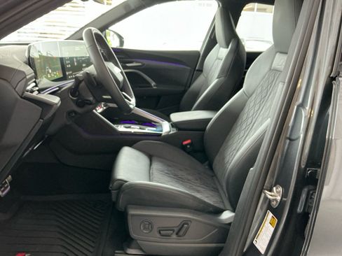Used 2025 Audi SQ5 Premium Plus w/ Premium Plus Package AWD/4WD image 34