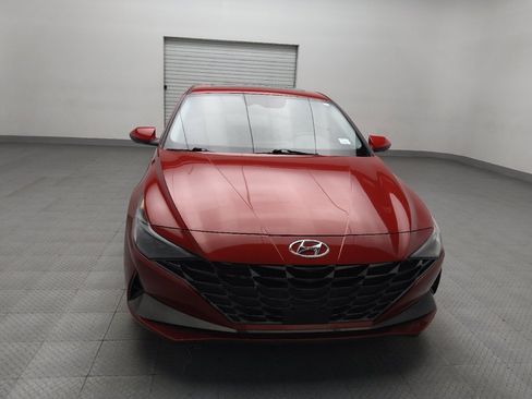 Used 2023 Hyundai Elantra Limited image 14