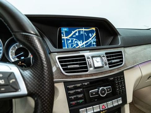 Used 2014 Mercedes-Benz E 350 4MATIC Wagon image 25