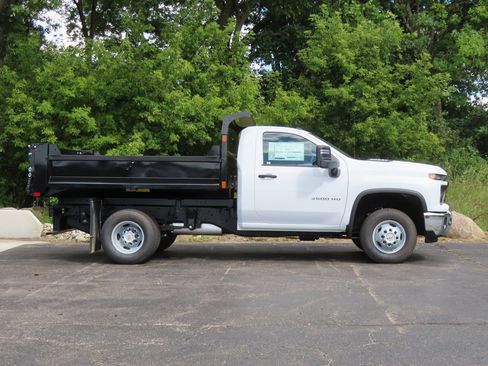 New 2025 Chevrolet Silverado 3500 W/T w/ WT Convenience Package image 3