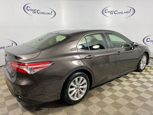 Certified 2018 Toyota Camry LE w/ Moonroof Package FWD image 7
