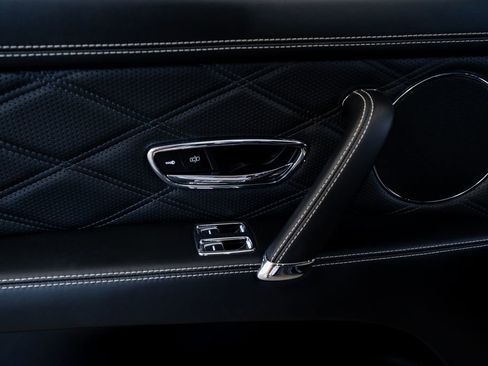 Used 2015 Bentley Flying Spur V8 AWD/4WD image 41