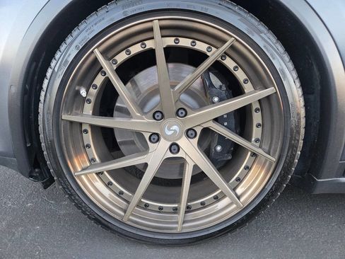 Used 2022 Tesla Model X Plaid image 16