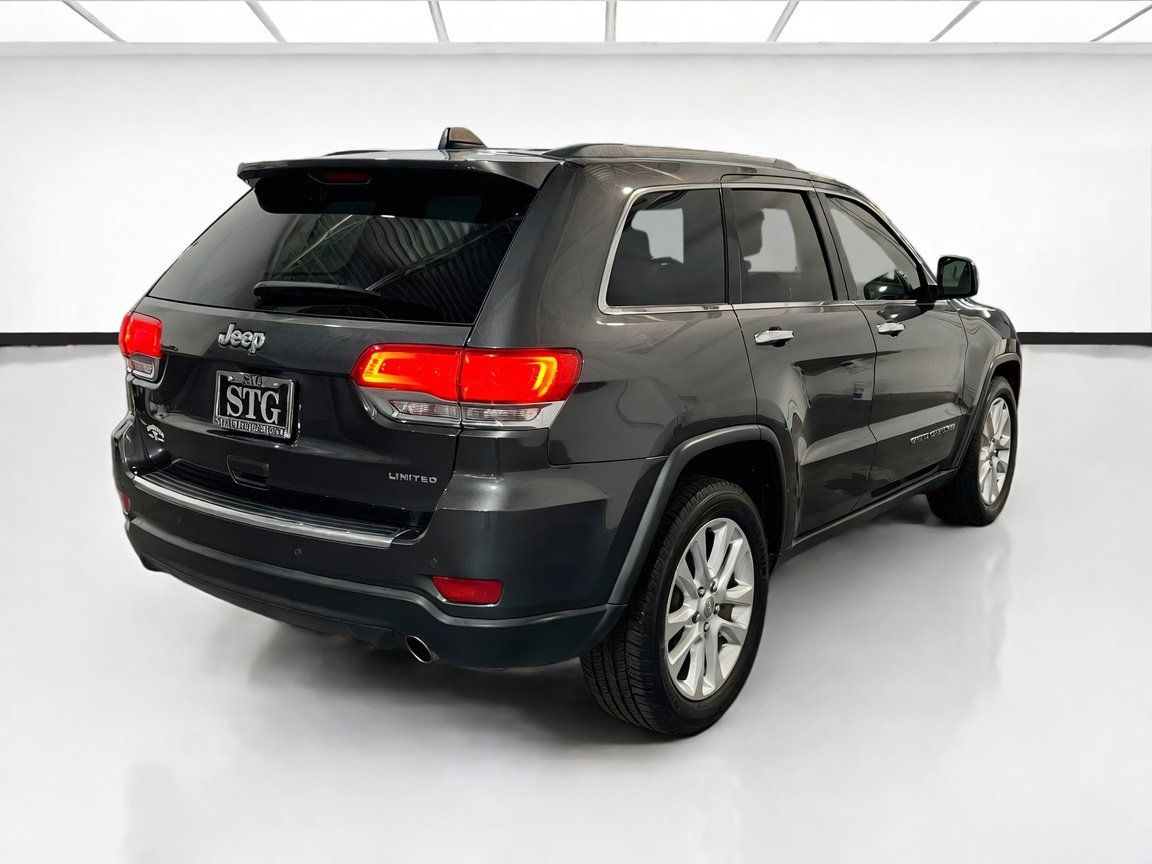 Used 2017 Jeep Grand Cherokee Limited RWD image 4