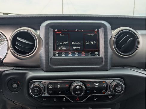 Used 2018 Jeep Wrangler Unlimited Sport S AWD/4WD image 34