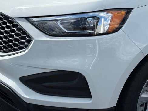 Used 2024 Ford Edge SE AWD/4WD image 11