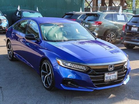 Used 2022 Honda Accord Sport image 3