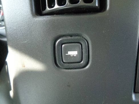 Used 2014 Chevrolet Express 3500 RWD image 17