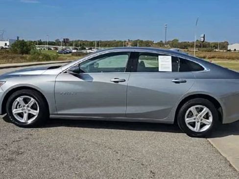 Used 2024 Chevrolet Malibu LT image 5
