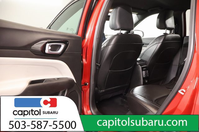 Used 2025 Jeep Compass Limited AWD/4WD image 30