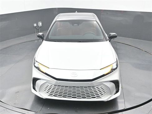 Used 2025 Toyota Camry XSE w/ Premium Plus Package image 29