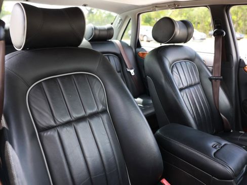 Used 2002 Jaguar XJ8 image 18