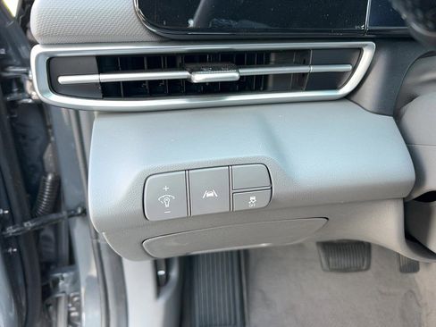 Used 2023 Hyundai Elantra SEL w/ Convenience Package image 13