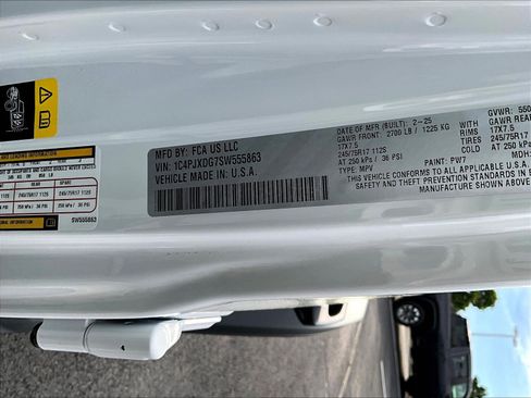 Used 2025 Jeep Wrangler Unlimited Sport AWD/4WD image 19