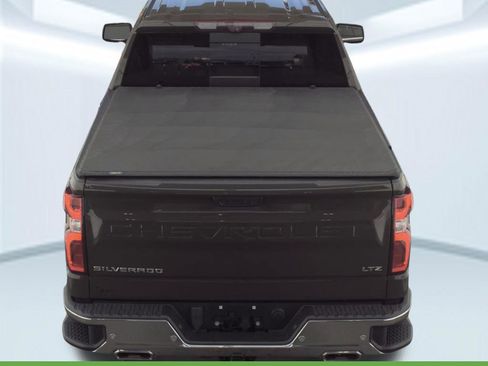 Used 2023 Chevrolet Silverado 1500 LTZ w/ Technology Package AWD/4WD image 6