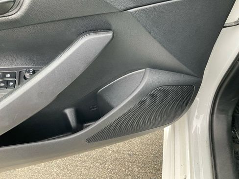 Used 2024 Toyota Corolla LE image 13