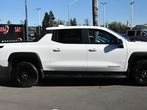 Used 2024 Chevrolet Silverado EV W/T image 9