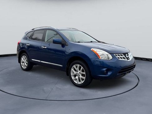 Used 2011 Nissan Rogue SV w/ SL Pkg image 4