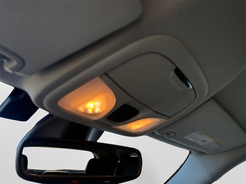 Used 2023 Jeep Cherokee Altitude Lux image 27