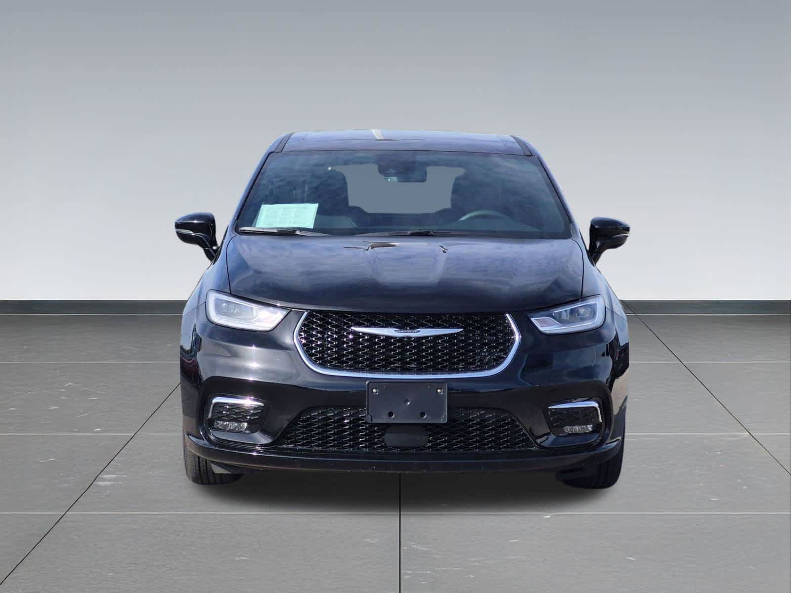 Used 2026 Chrysler Pacifica Select FWD image 9