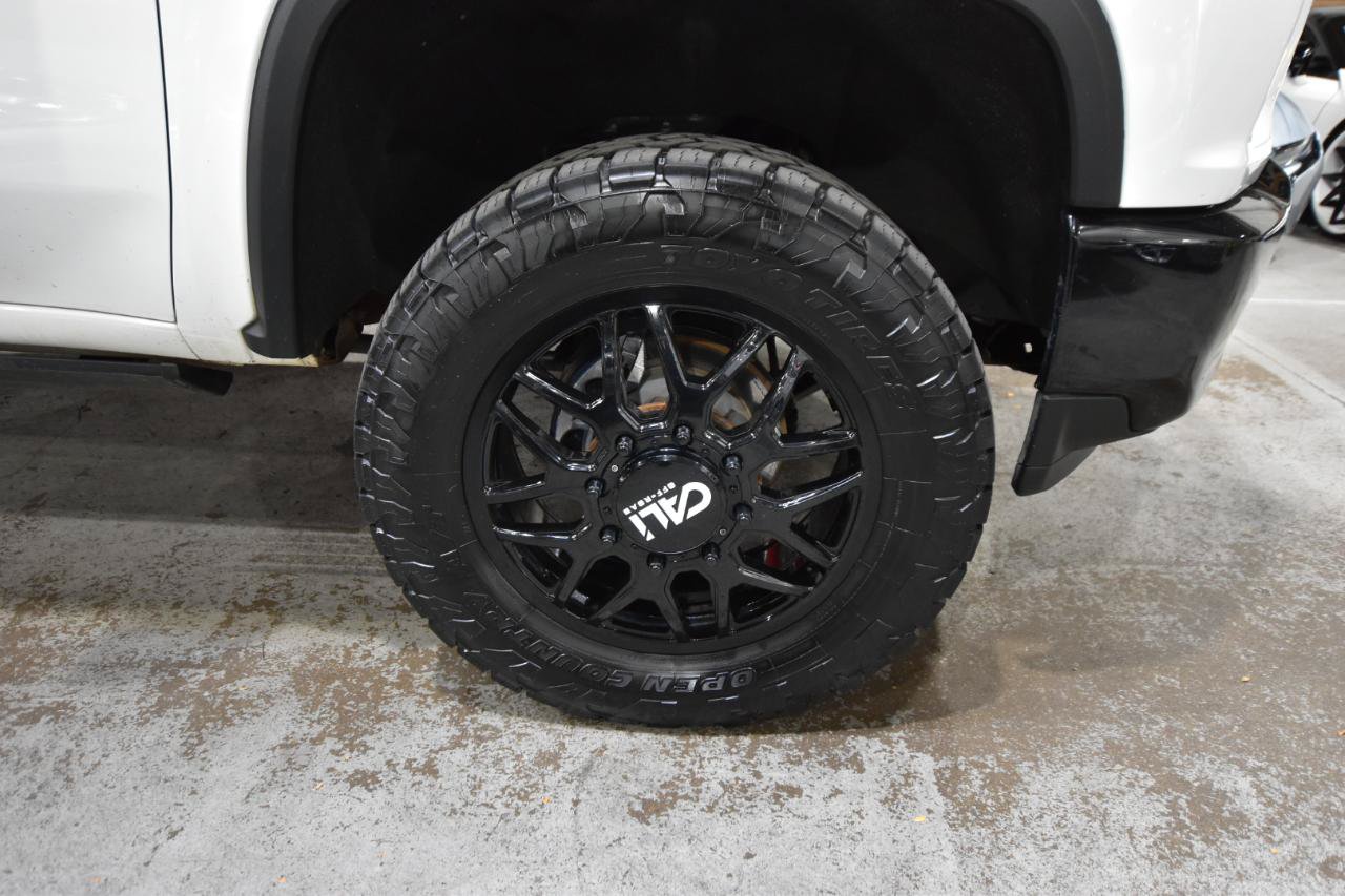 Used 2023 Chevrolet Silverado 3500 LT AWD/4WD image 49