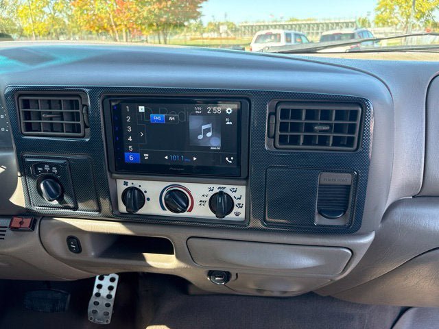 Used 2003 Ford F250 XLT AWD/4WD image 8