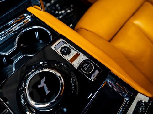 Used 2023 Rolls-Royce Cullinan image 58