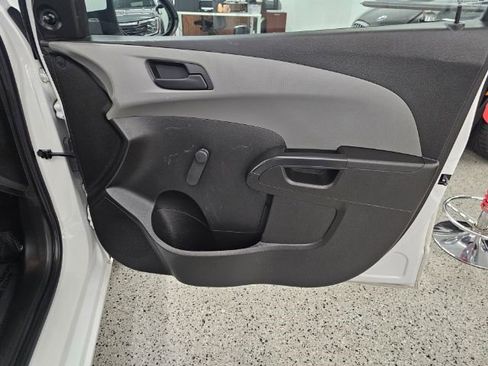 Used 2018 Chevrolet Sonic LT image 25