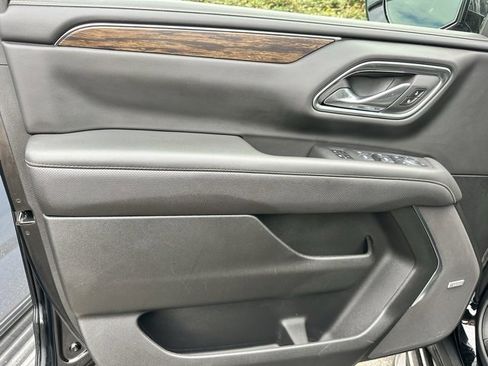 Used 2024 Chevrolet Tahoe Premier w/ Advanced Technology Package image 26