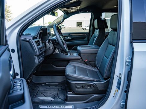 Used 2024 Chevrolet Tahoe RST w/ Sport Performance Package AWD/4WD image 31