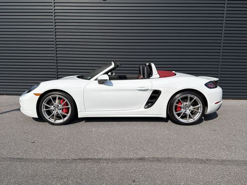 Certified 2019 Porsche 718 Boxster RWD image 19