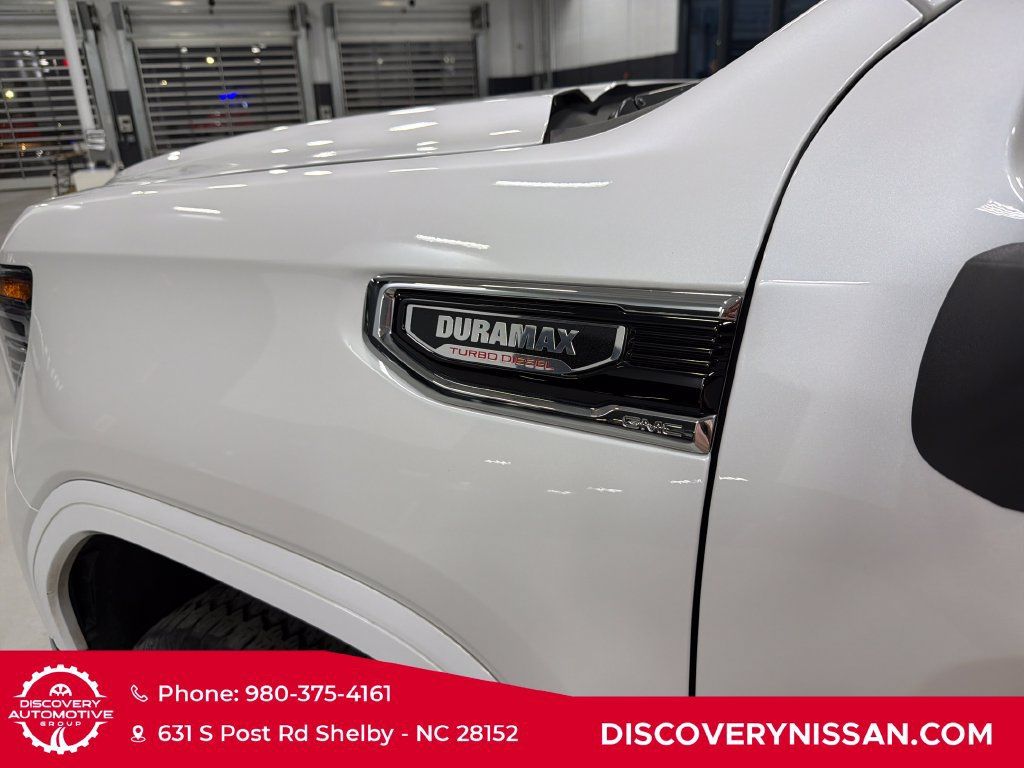 Used 2025 GMC Sierra 1500 SLT w/ SLT Premium Plus Package AWD/4WD image 10