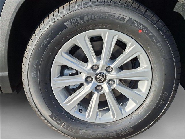 New 2026 Toyota Grand Highlander XLE FWD image 10