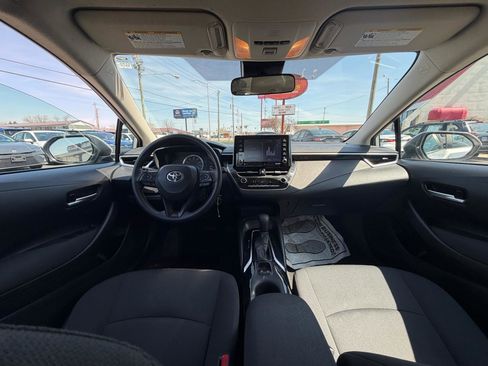Used 2021 Toyota Corolla LE image 13