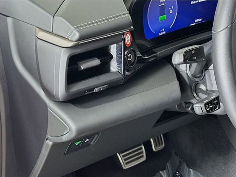 New 2024 Porsche Macan Turbo Electric image 11