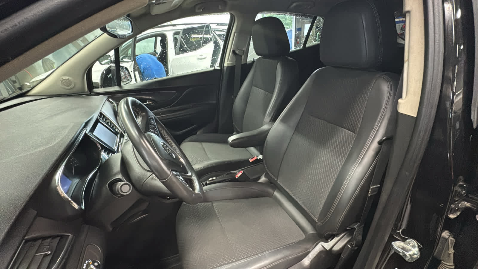 Certified 2022 Buick Encore Preferred w/ Safety Package AWD/4WD image 8