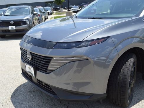 New 2025 Nissan Murano SV image 14