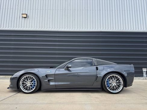 Used 2010 Chevrolet Corvette ZR1 w/ Preferred Equipment Group RWD image 7