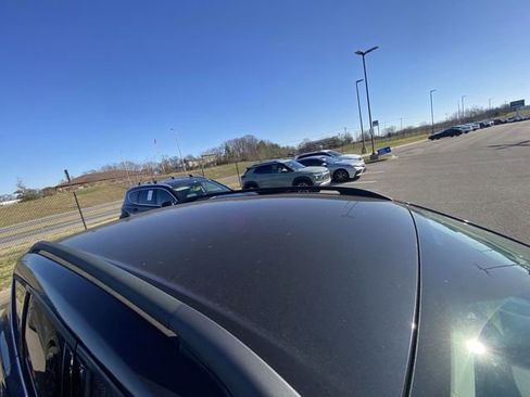 Used 2018 Ford Escape SEL w/ Ford Safe & Smart Package image 11