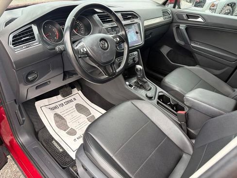Used 2019 Volkswagen Tiguan SE AWD/4WD image 23