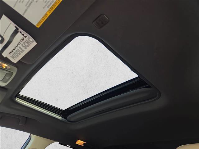 Used 2023 Toyota Sienna XLE FWD image 13