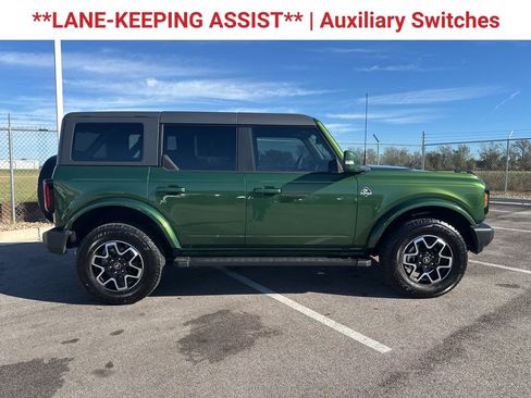 Used 2024 Ford Bronco Outer Banks image 9