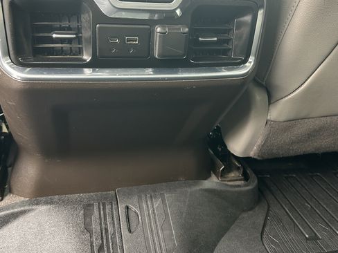 Used 2020 Chevrolet Silverado 2500 LTZ w/ LTZ Plus Package image 26