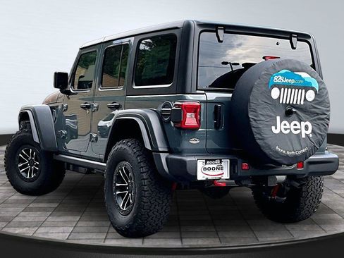 New 2026 Jeep Wrangler Unlimited Rubicon w/ Xtreme 35 Tire Package AWD/4WD image 4
